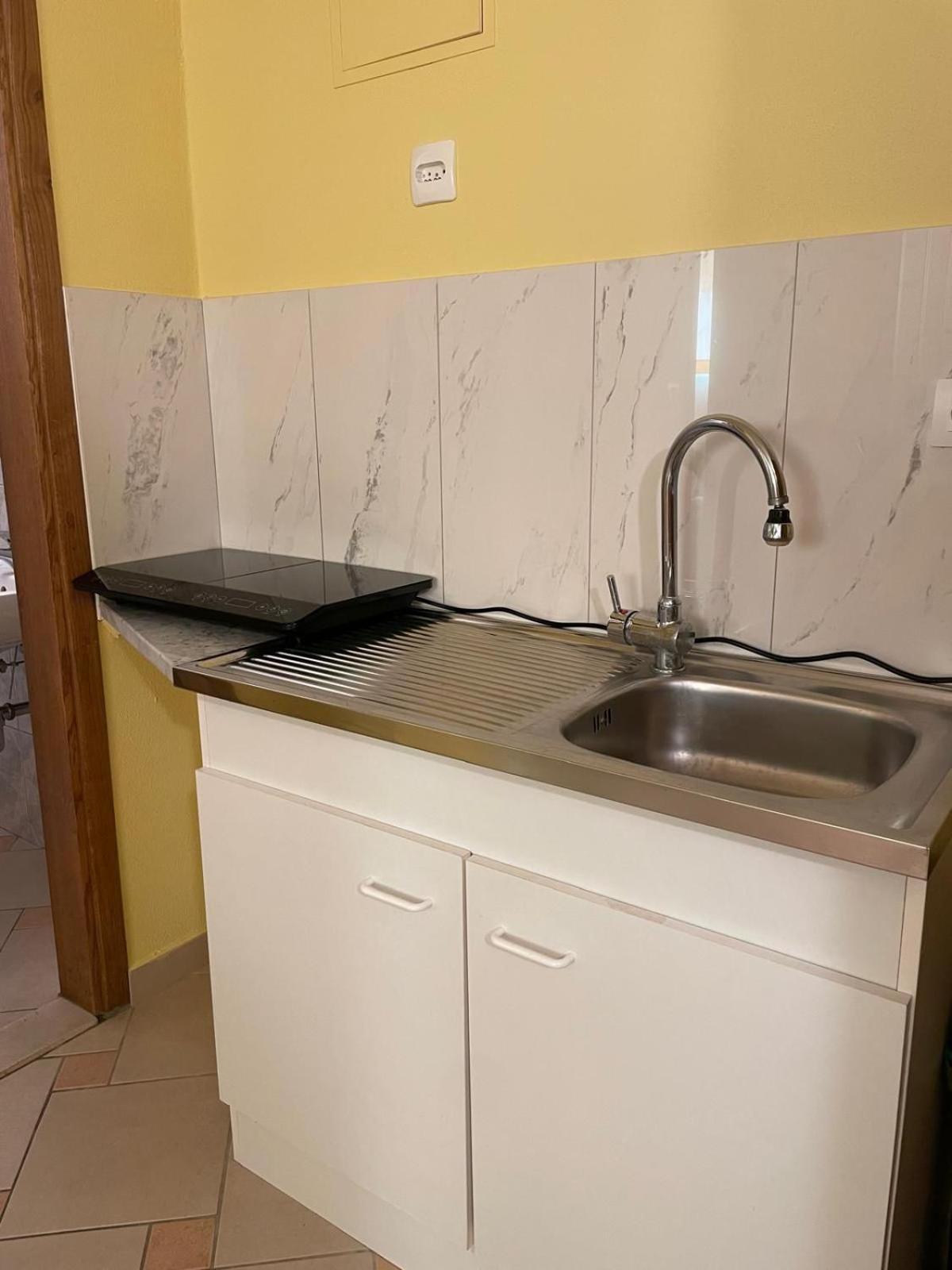 Apartaments Remi Starigrad Paklenica Ngoại thất bức ảnh
